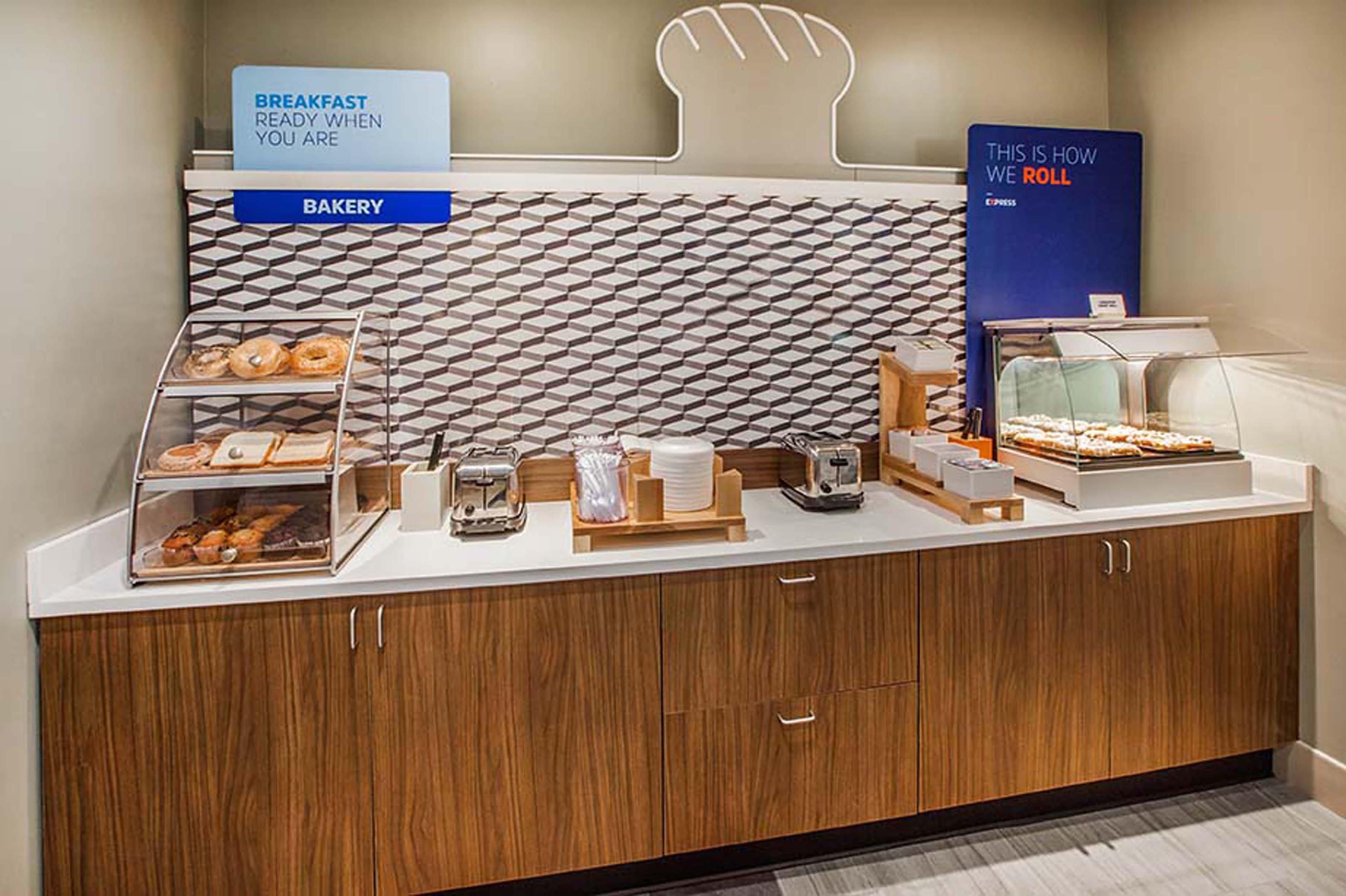 Holiday Inn Express Hotel & Suites Freeport By Ihg Екстер'єр фото