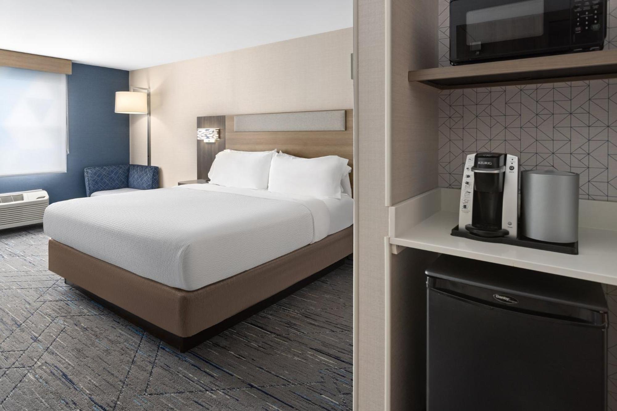 Holiday Inn Express Hotel & Suites Freeport By Ihg Екстер'єр фото